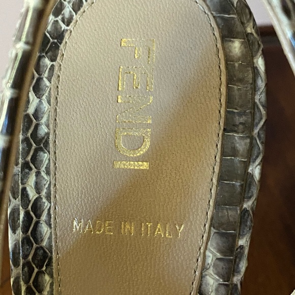 Fendi Snakeskin peep toe heels. - Picture 3 of 11